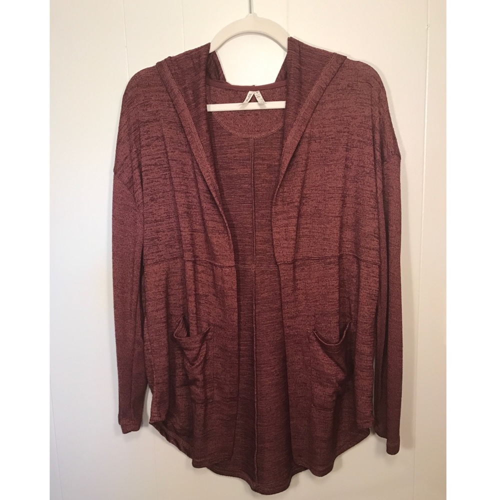 Burgundy cardigan with pockets size small